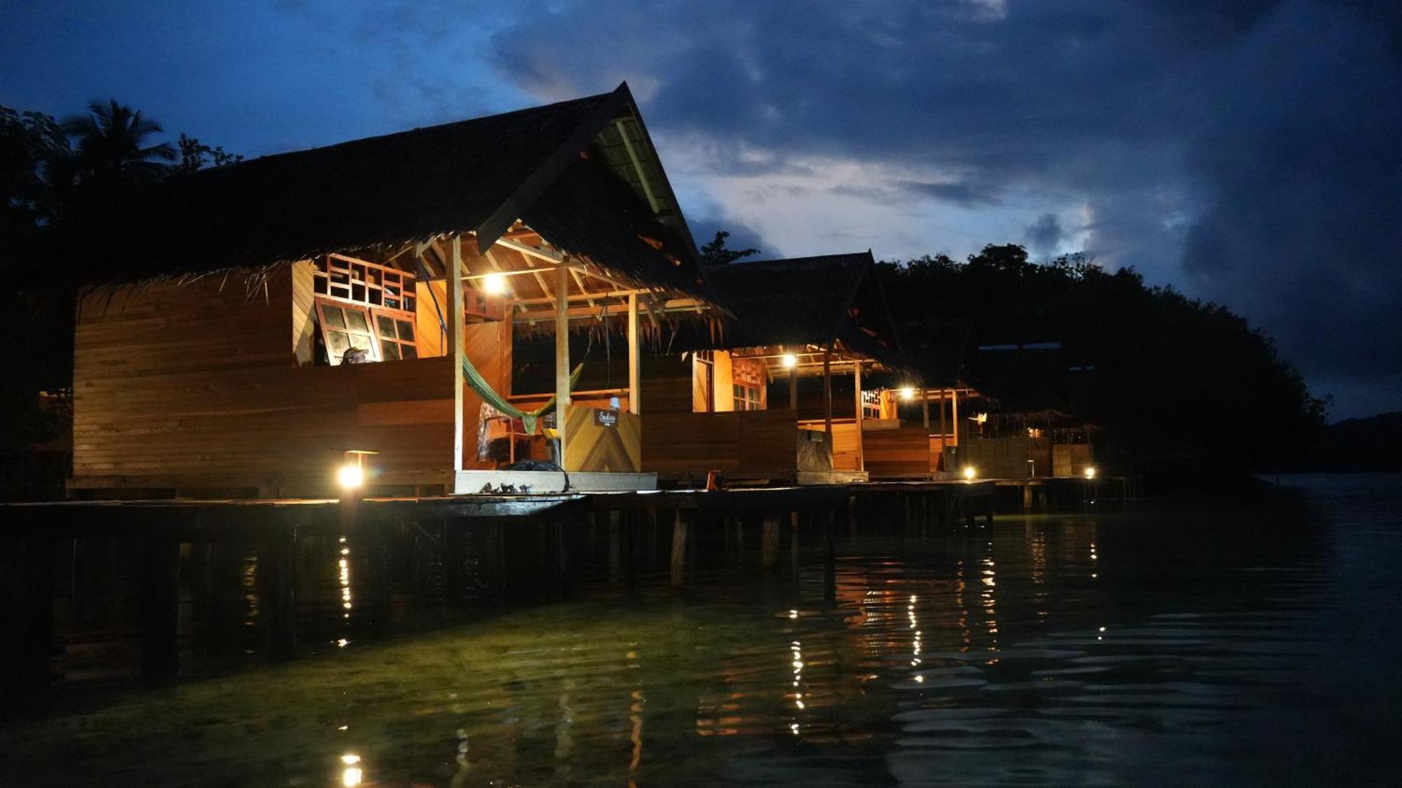 Gam Bay Bungalow'S Besir Esterno foto