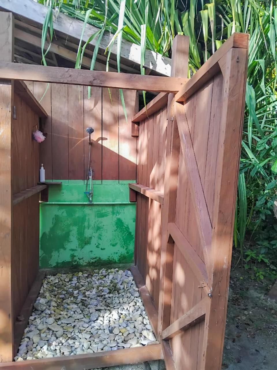 Gam Bay Bungalow'S Besir Esterno foto